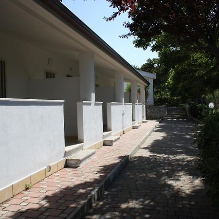 Villaggio La Giara Вьесте Экстерьер фото