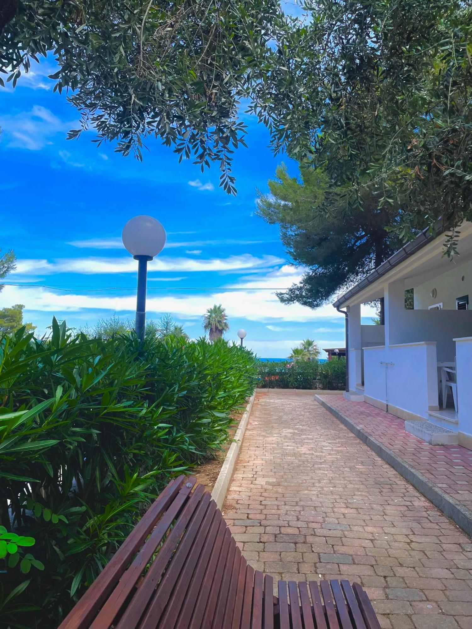 Villaggio La Giara Вьесте Экстерьер фото